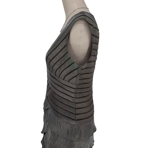 Adrianna Papell Tiered Sheath Dress Size 10 Metallic Shutter Pleat Gray FLAWS - Picture 7 of 10
